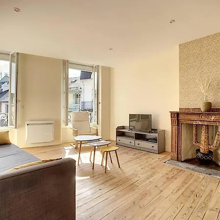 L'abbat-jour L'emeraude • Plein Sud • Thermes Apartment *